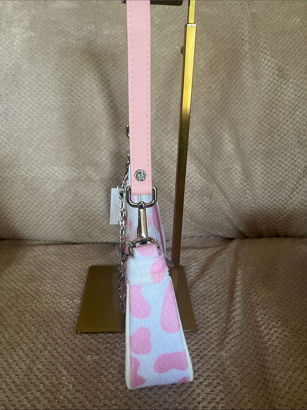 Von Dutch Pink & White Cowprint Mini Shoulder Bag New Without Tags - Picture 3 of 10